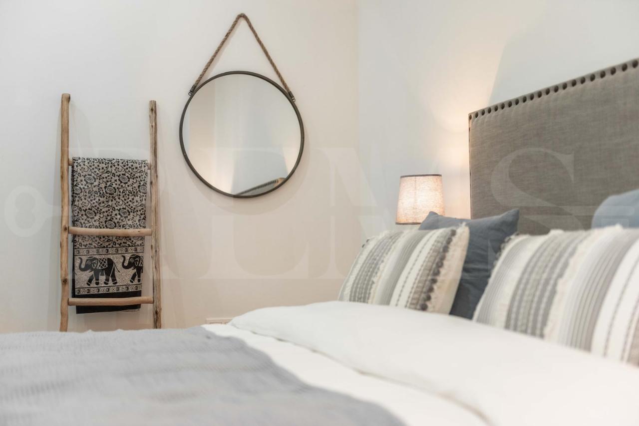 Lovely Boho Apartment With Parking - Historic Center By Rems Málaga Kültér fotó