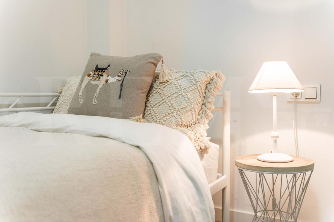 Lovely Boho Apartment With Parking - Historic Center By Rems Málaga Kültér fotó