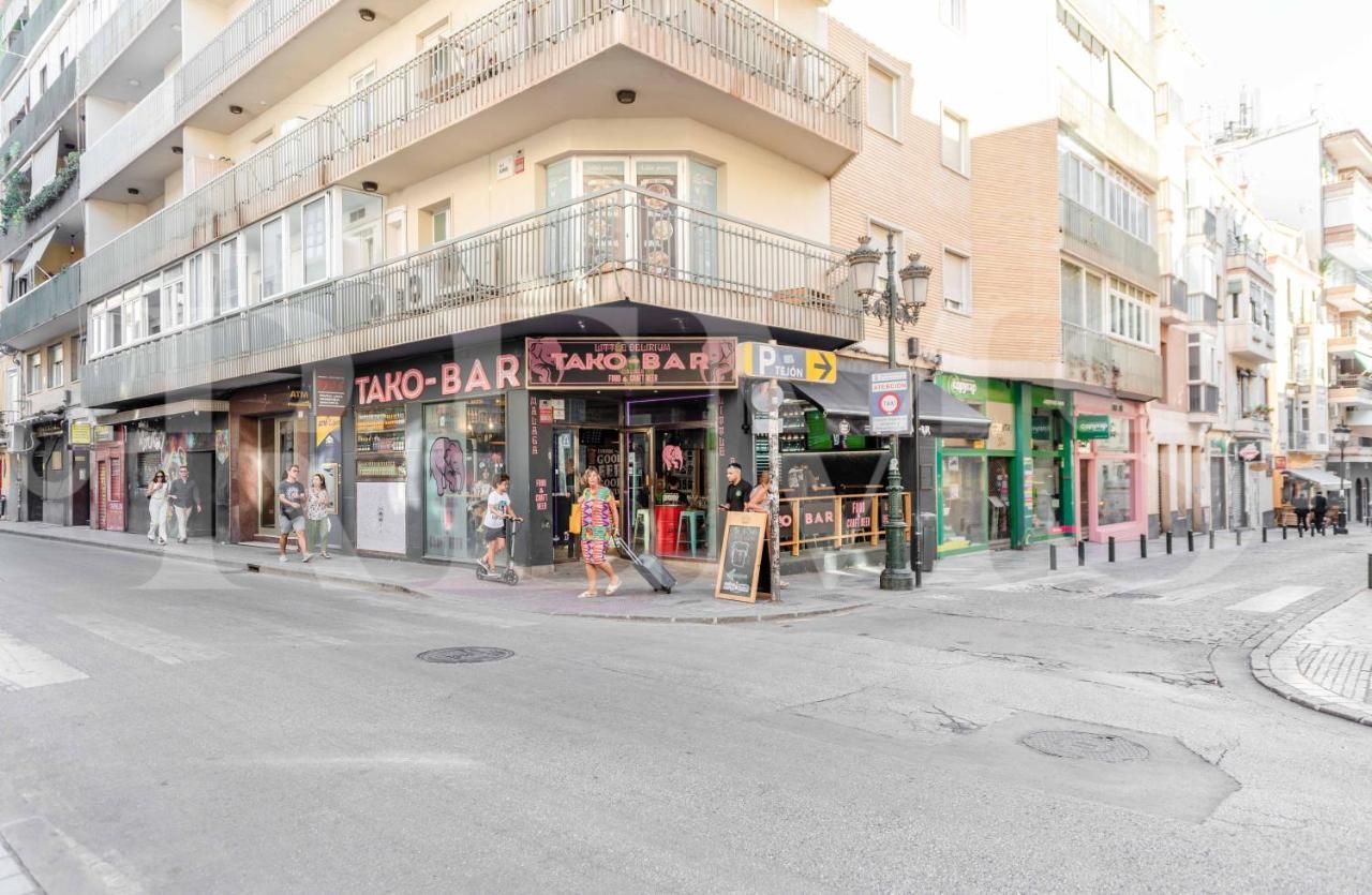 Lovely Boho Apartment With Parking - Historic Center By Rems Málaga Kültér fotó